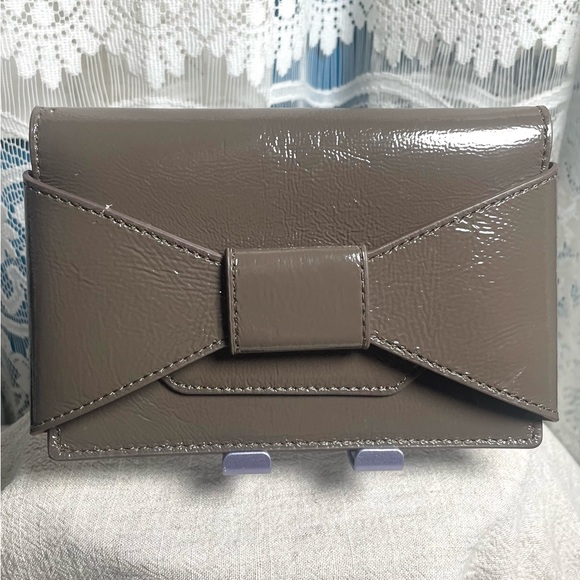 Banana Republic Handbags - Banana Republic Bow Accent Gray Wallet Clutch Cow Leather 4 in H x 6 in L